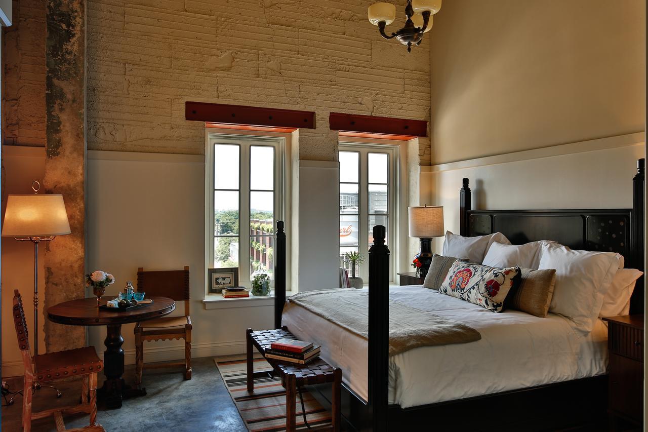 Hotel Emma At Pearl On The Riverwalk Сан Антонио Екстериор снимка